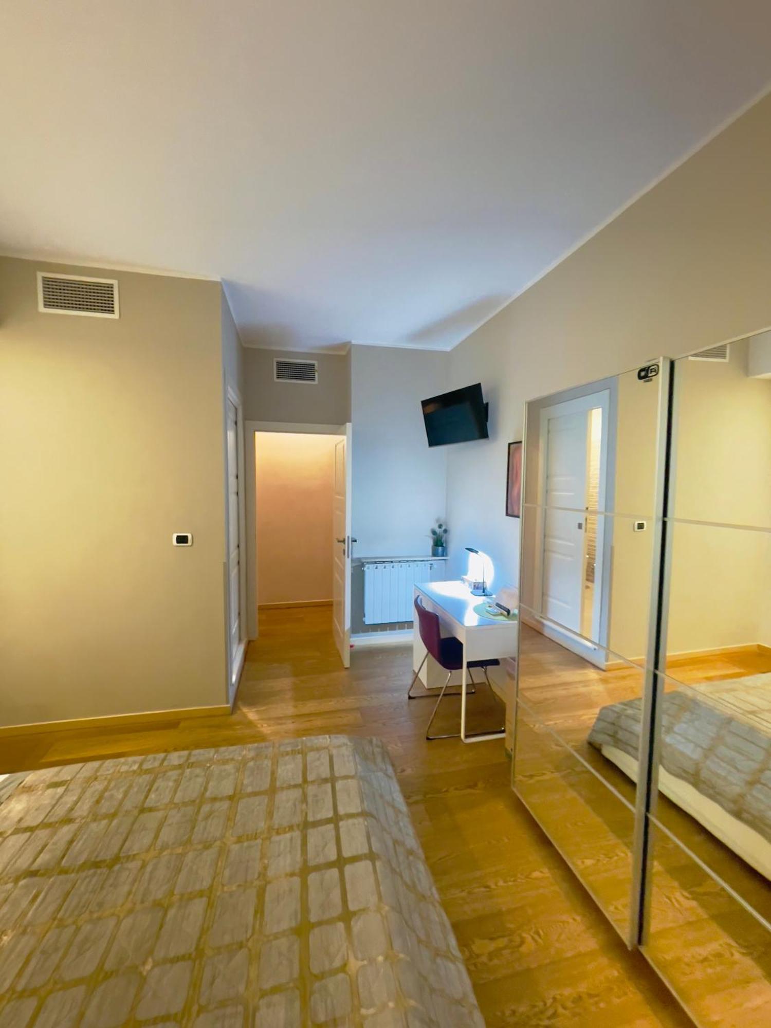 Smart House Luxury Bed & Breakfast *